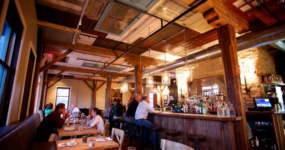 Best 10 Restaurants in De Pere