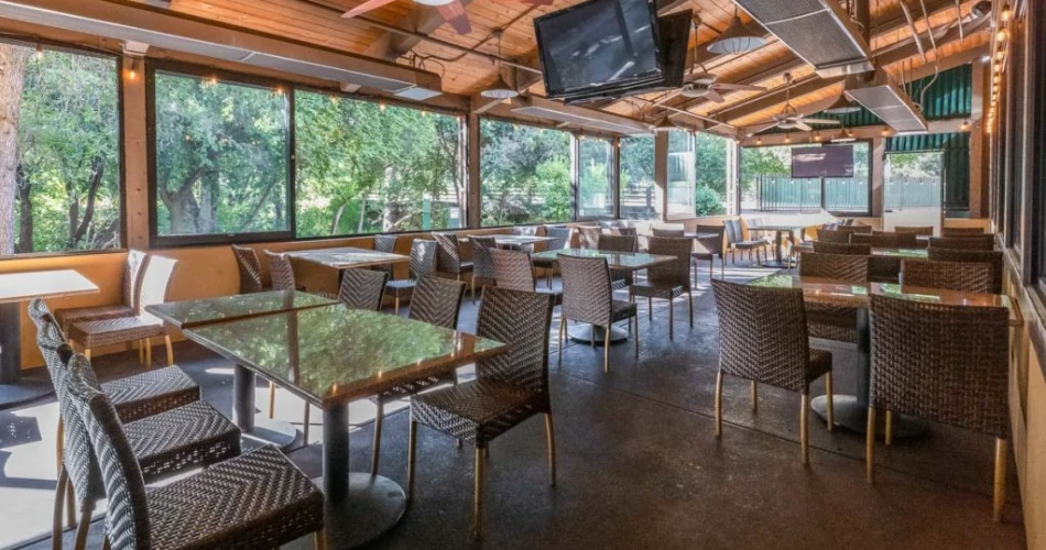 Best 10 Restaurants in De Pere