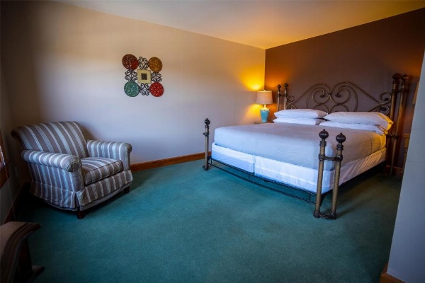Nuk's Executive Suites image 24